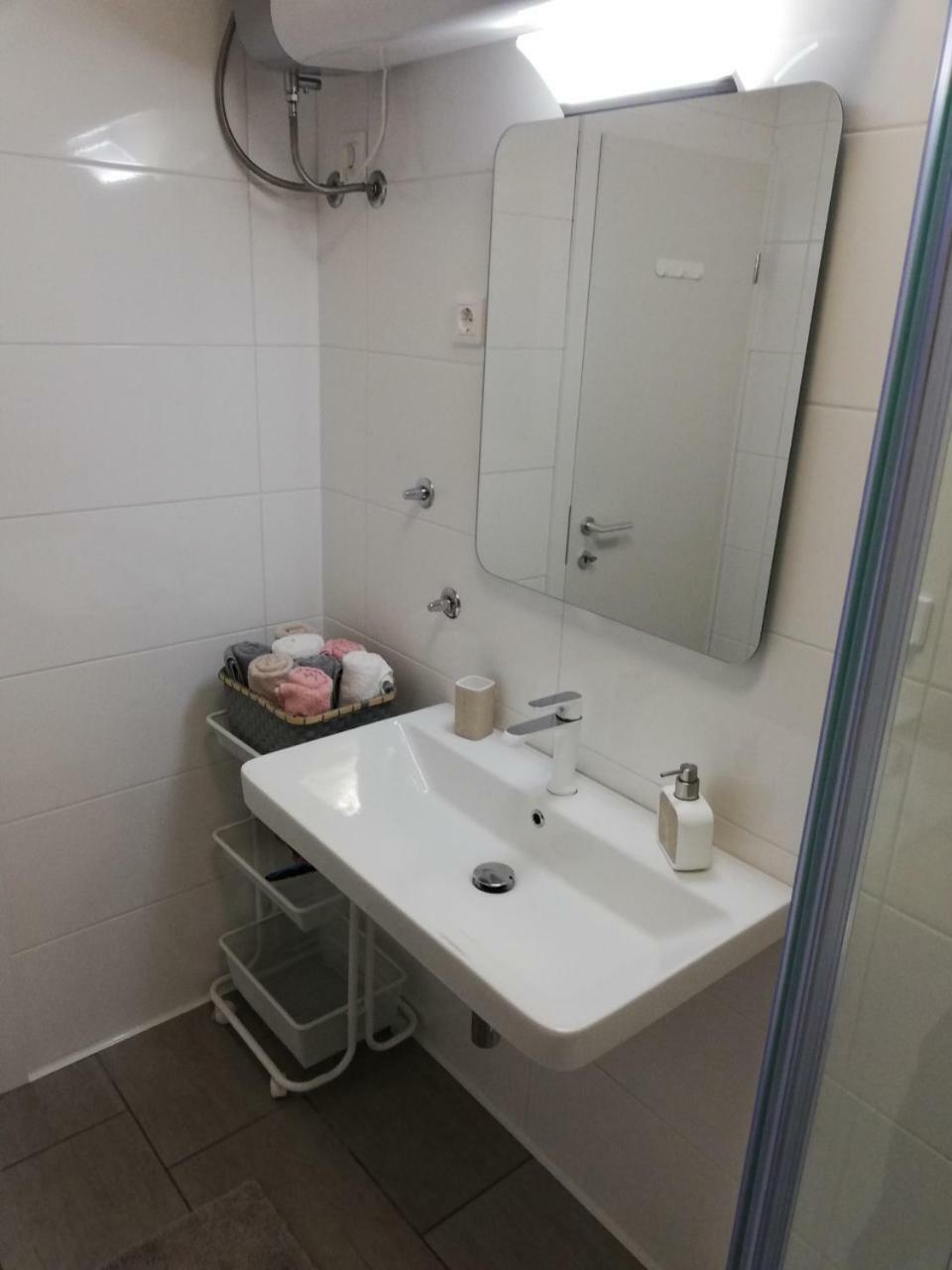 Apartment Apartma Stela In Terme Catez